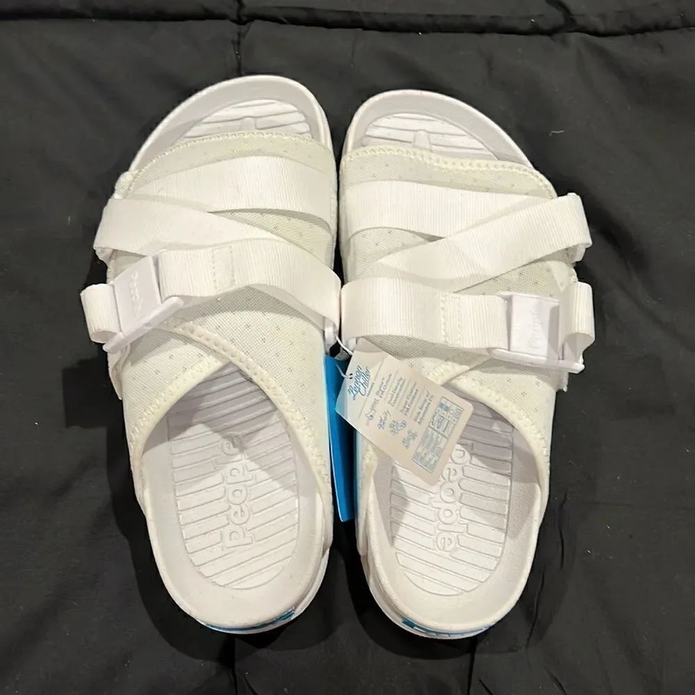 White slides by the brand people size 7.5 womens